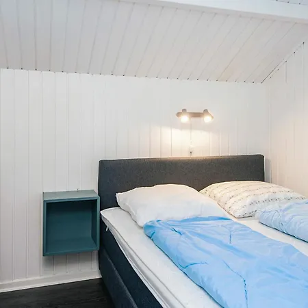 6 Person In Toftlund-by Traum *